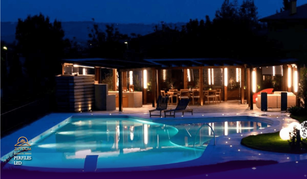 Perfiles LED piscina